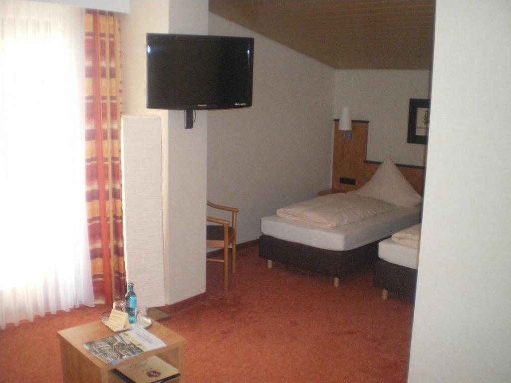 Hotel Gasthof Kaesser 안스바흐 객실 사진